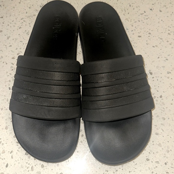 Adidas sandals men’s 11 - Picture 1 of 4